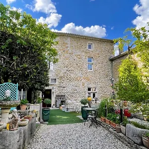 Le Manoir Du Raveyron Vallon-Pont-d'Arc